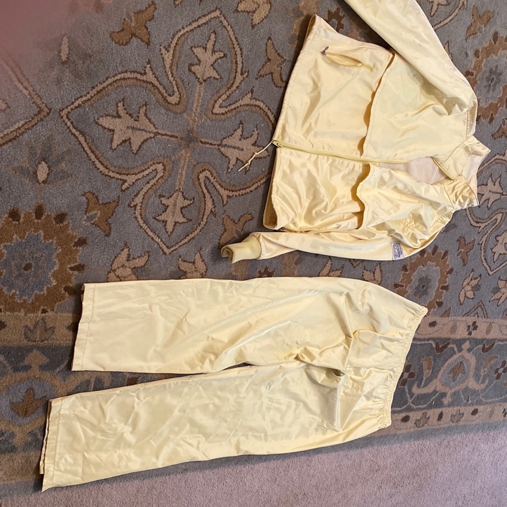 GORE-TEX RUNNING SUIT YELLOW $55